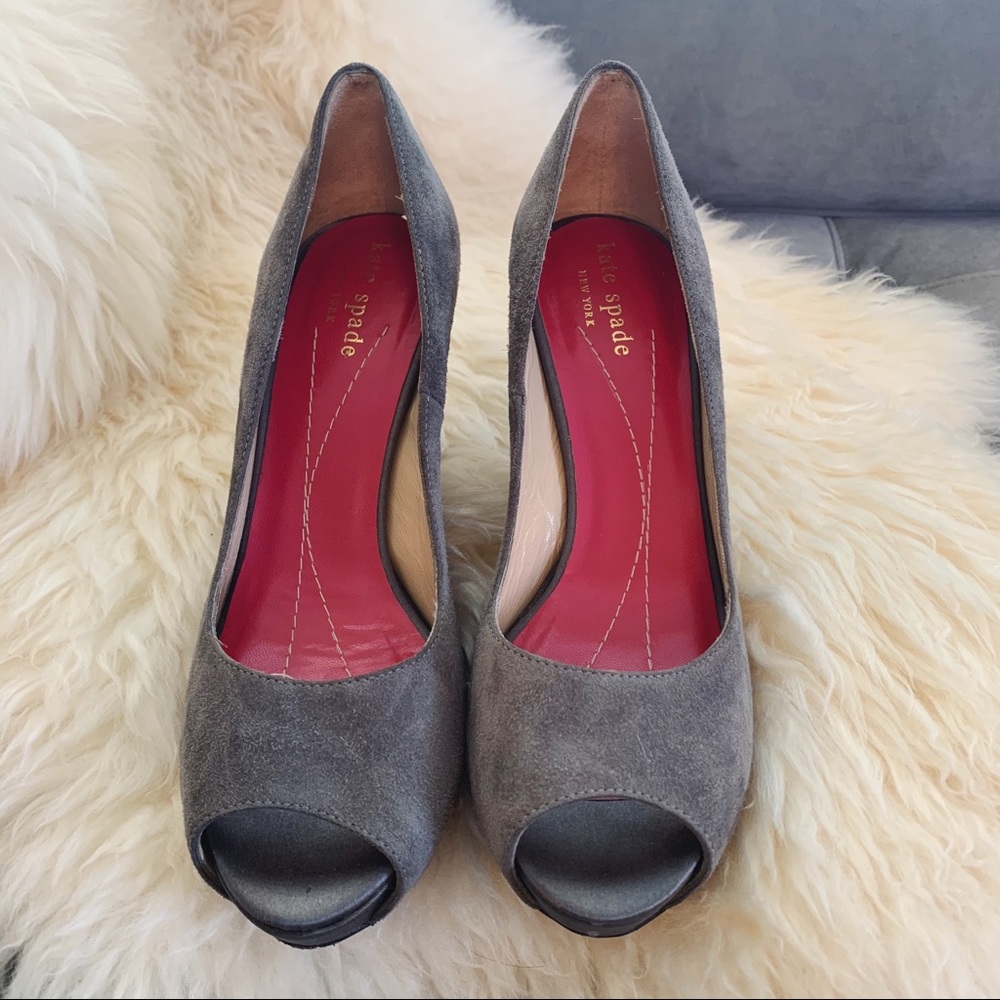 Kate Spade Georgia Peep Toe Pump in Gray